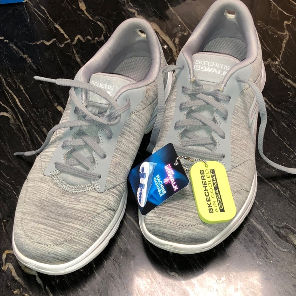 Skechers GoWalk 5 Machine Washable Tennis Shoe
